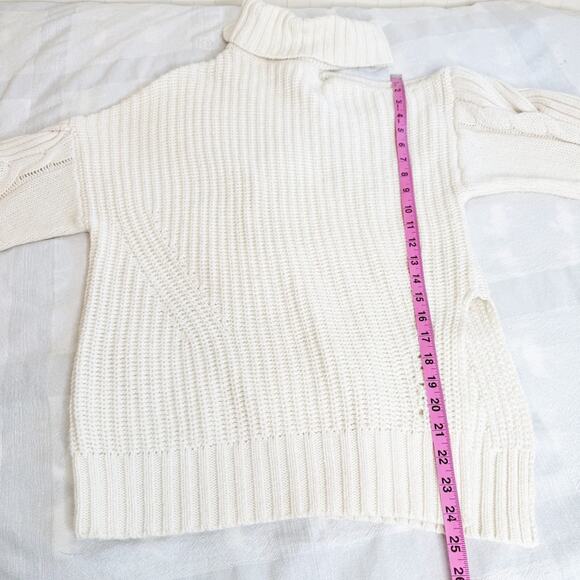 Jonathan Simkhai Aubrey Cable Knit Cold‑Shoulder Sweater Ivory Cream Turtleneck - Picture 7 of 15